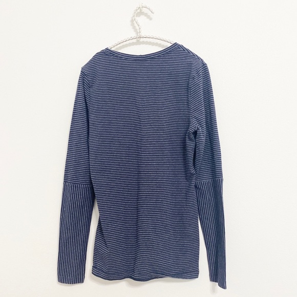 Cabi 3808 Wonder Tee Clair Size Xsmall  EUC - Picture 6 of 9